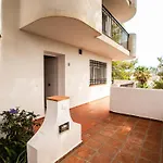 Stylish Boho Chic 10 Min Walk From