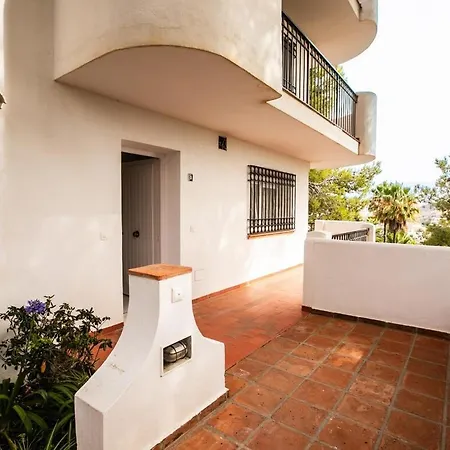 Stylish Boho Chic 10 Min Walk From