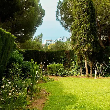 Apartment Stylish Boho Chic 10 Min Walk From *